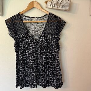 🌻 Lucky Brand Navy & White  Patterned Top